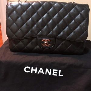 Chanel Classic jumbo single flap bag used